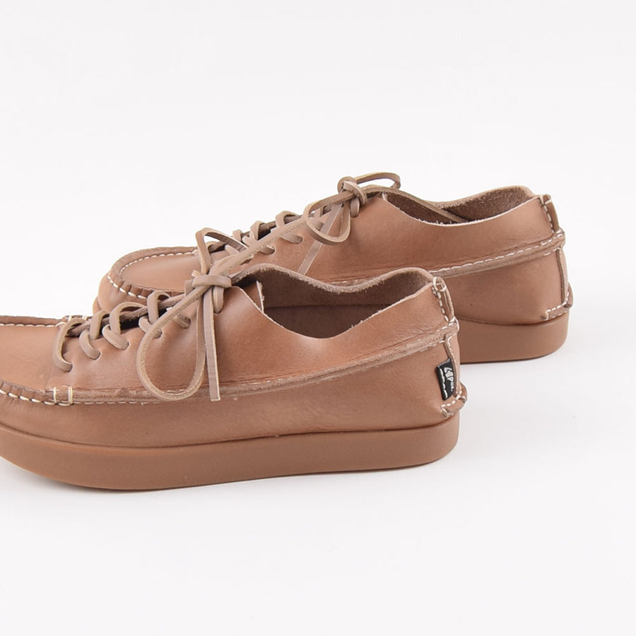 Yogi Ladies Latte Leather Finn Negative Heel Shoes