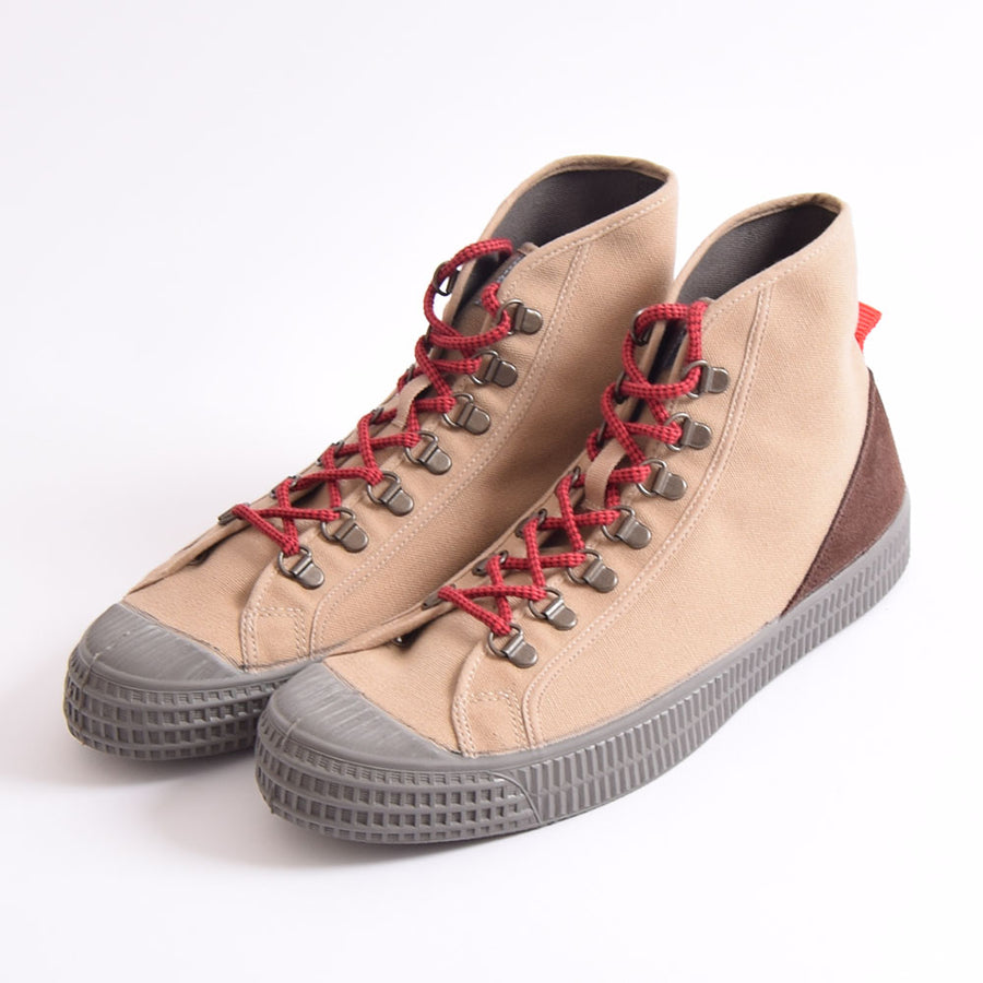 Novesta Star Dribble Hiker Sezam Grey Boots